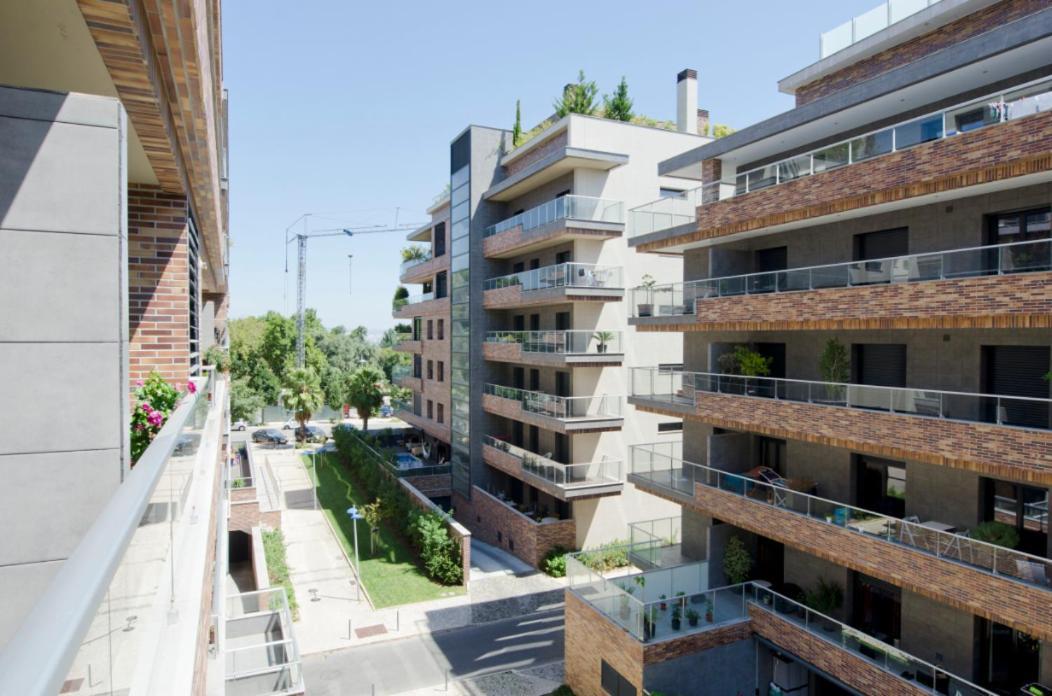 Apartamento Parque Nações / Jardins Cristo Rei *